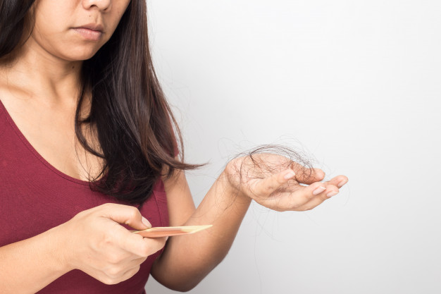 Common Causes of Hair Loss in Teenage Girls