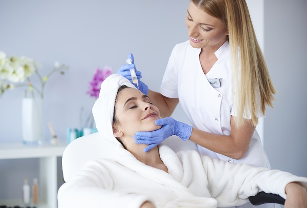 Reasons Behind the Increasing Popularity of Cosmetic Surgery